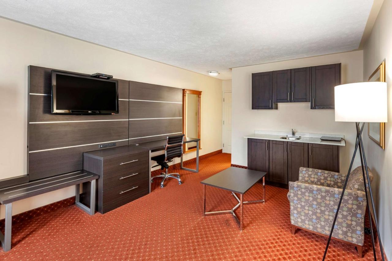 Surestay Plus Hotel By Best Western Kincardine Extérieur photo