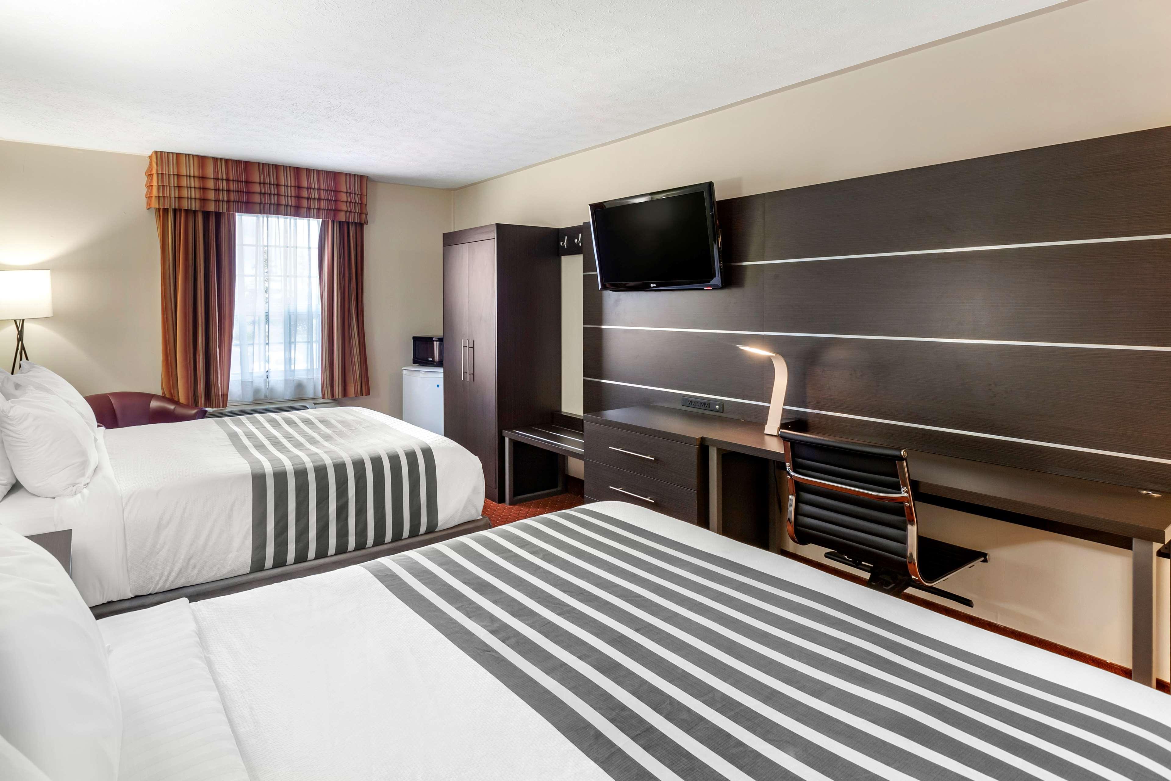 Surestay Plus Hotel By Best Western Kincardine Extérieur photo