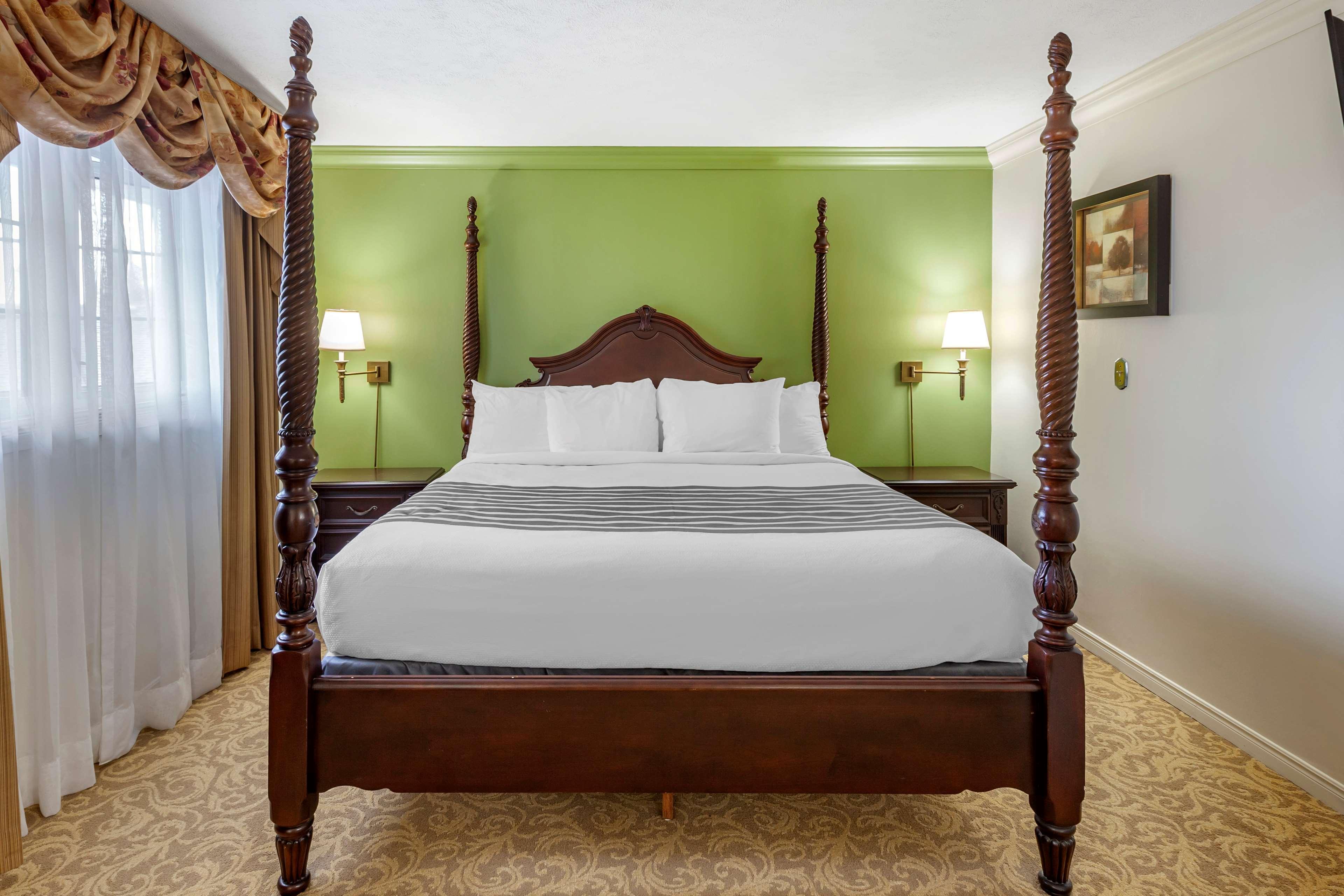 Surestay Plus Hotel By Best Western Kincardine Extérieur photo
