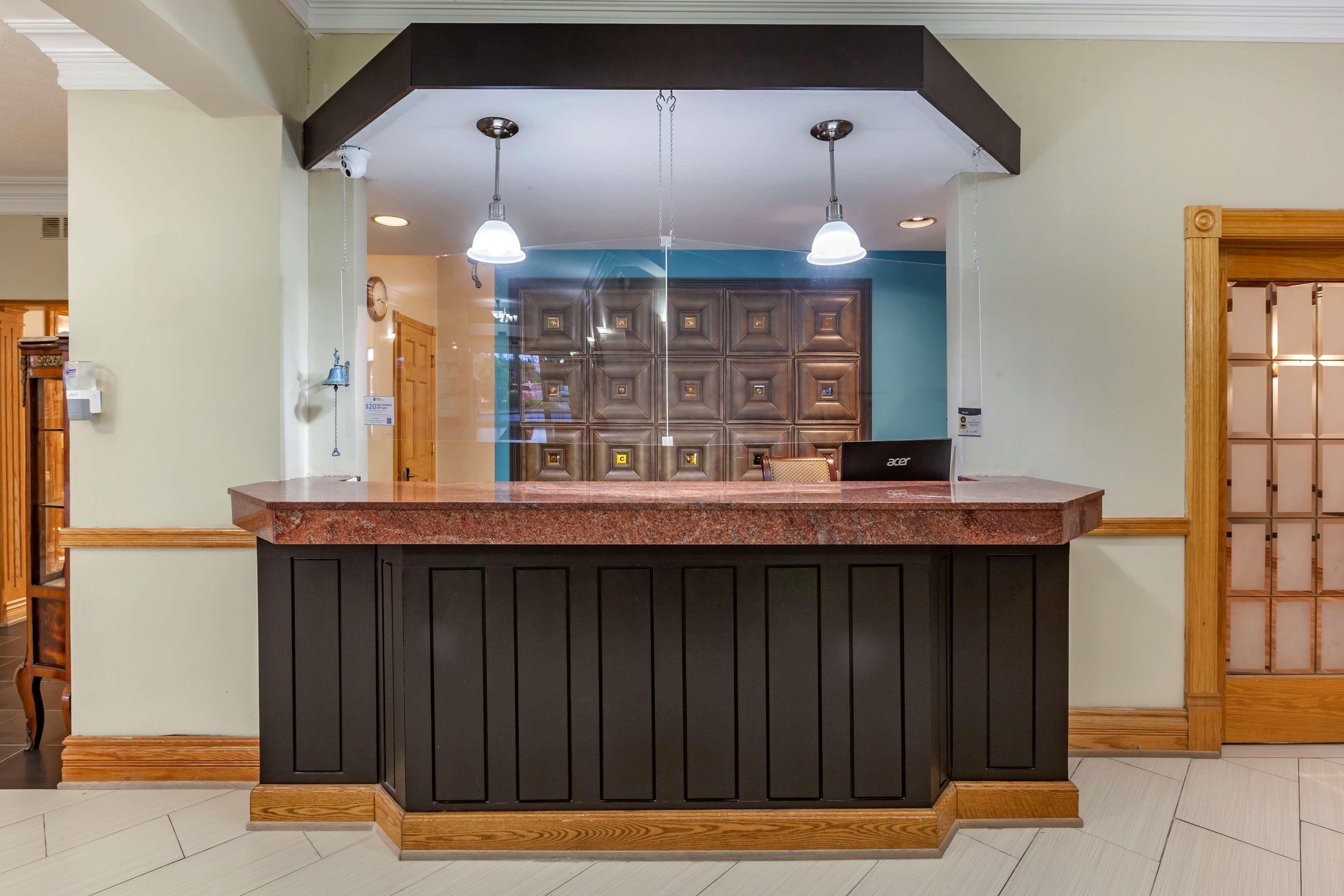 Surestay Plus Hotel By Best Western Kincardine Extérieur photo
