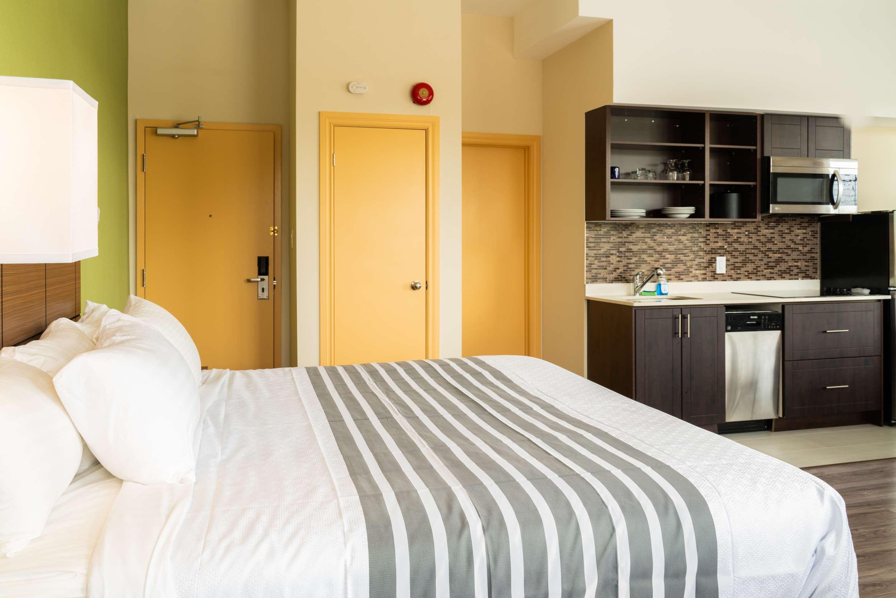 Surestay Plus Hotel By Best Western Kincardine Extérieur photo