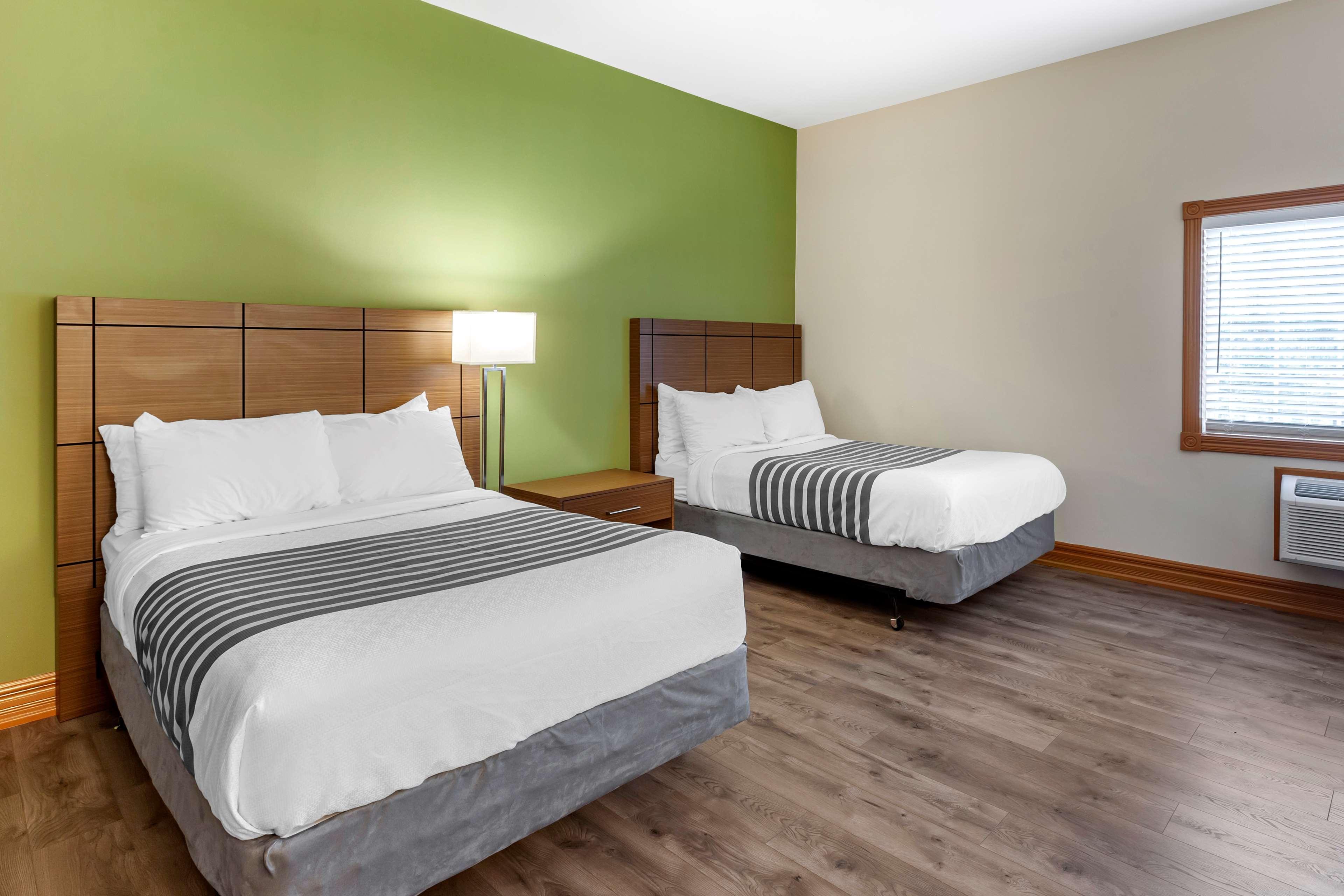 Surestay Plus Hotel By Best Western Kincardine Extérieur photo